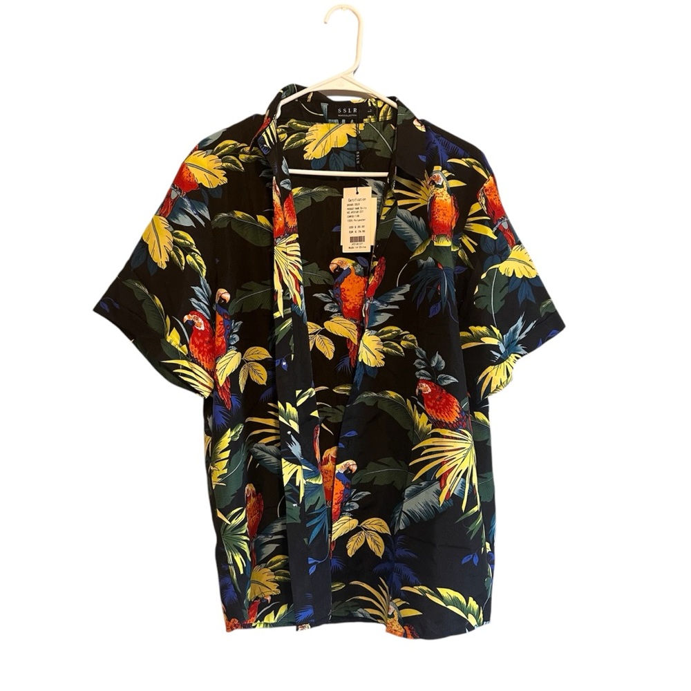 NWT Large Tropical Parrot Print Shirt Button down